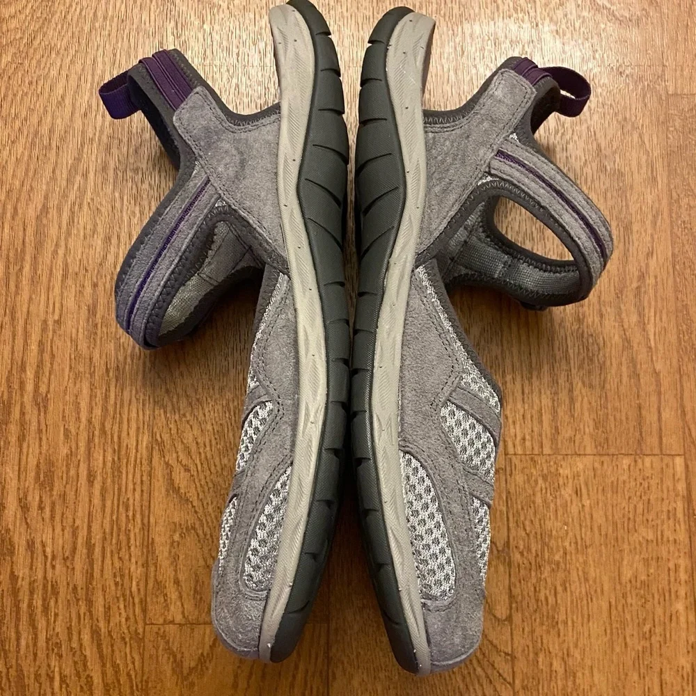 Merrell Sandals. - Picture 2 of 7